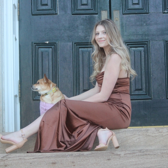 Meet your Posher, Trinity - Picture 1 of 1